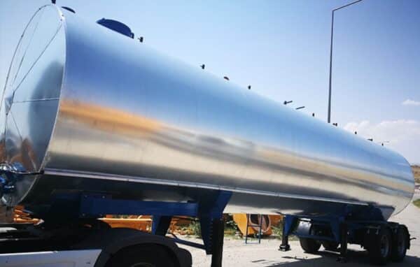 mobile bitumen tank